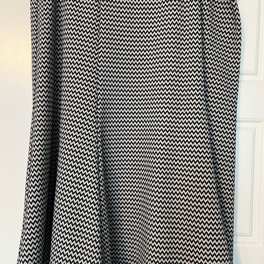 Zac & Rachel Black and White Patterned Midi Skirt